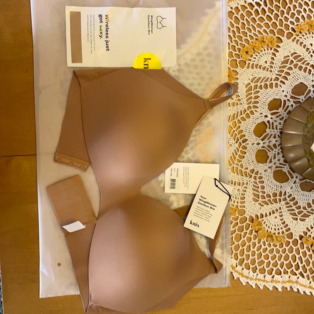 Knix contour wireless bra